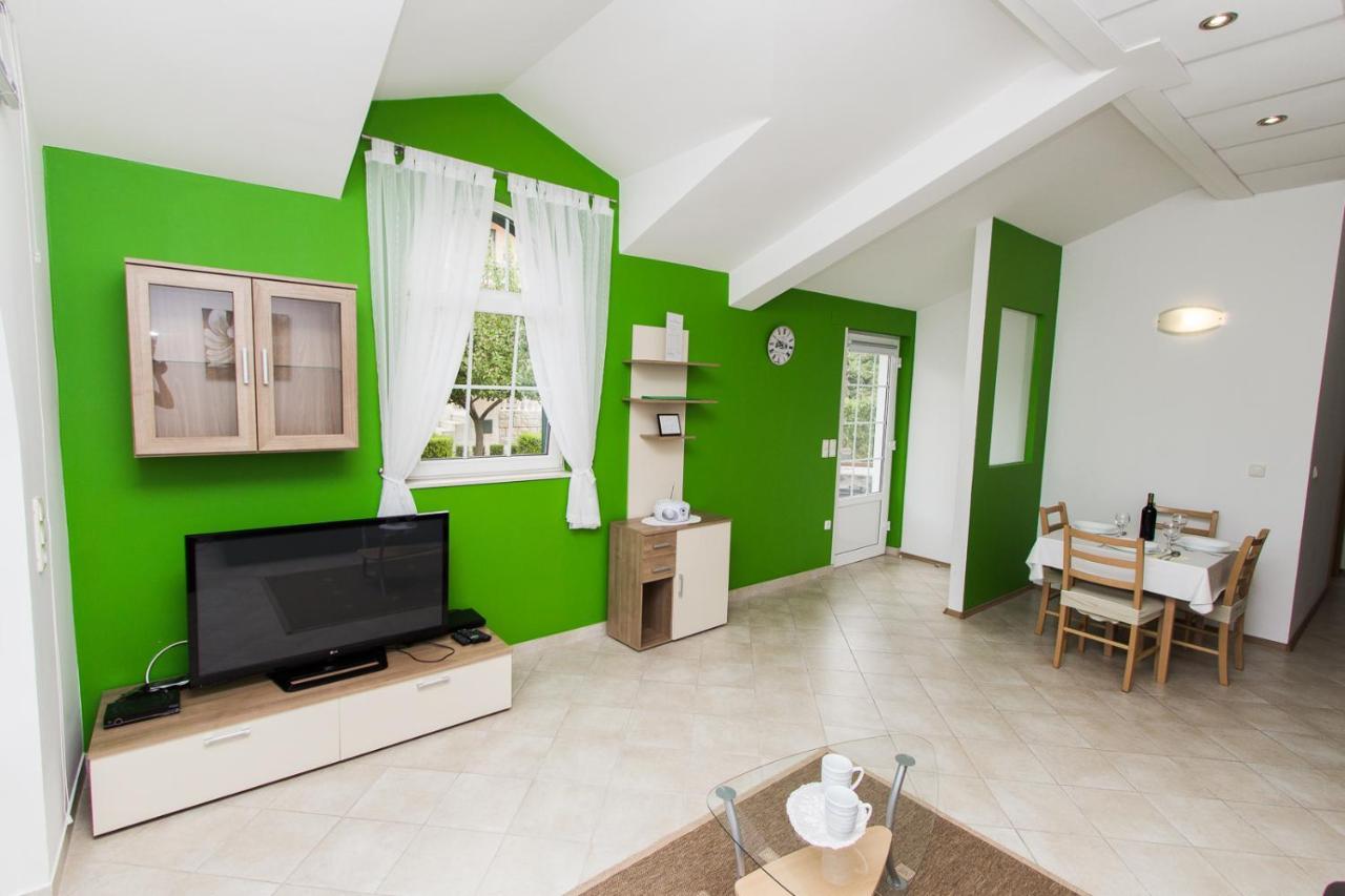 Apartments Lupus Vodice Bagian luar foto