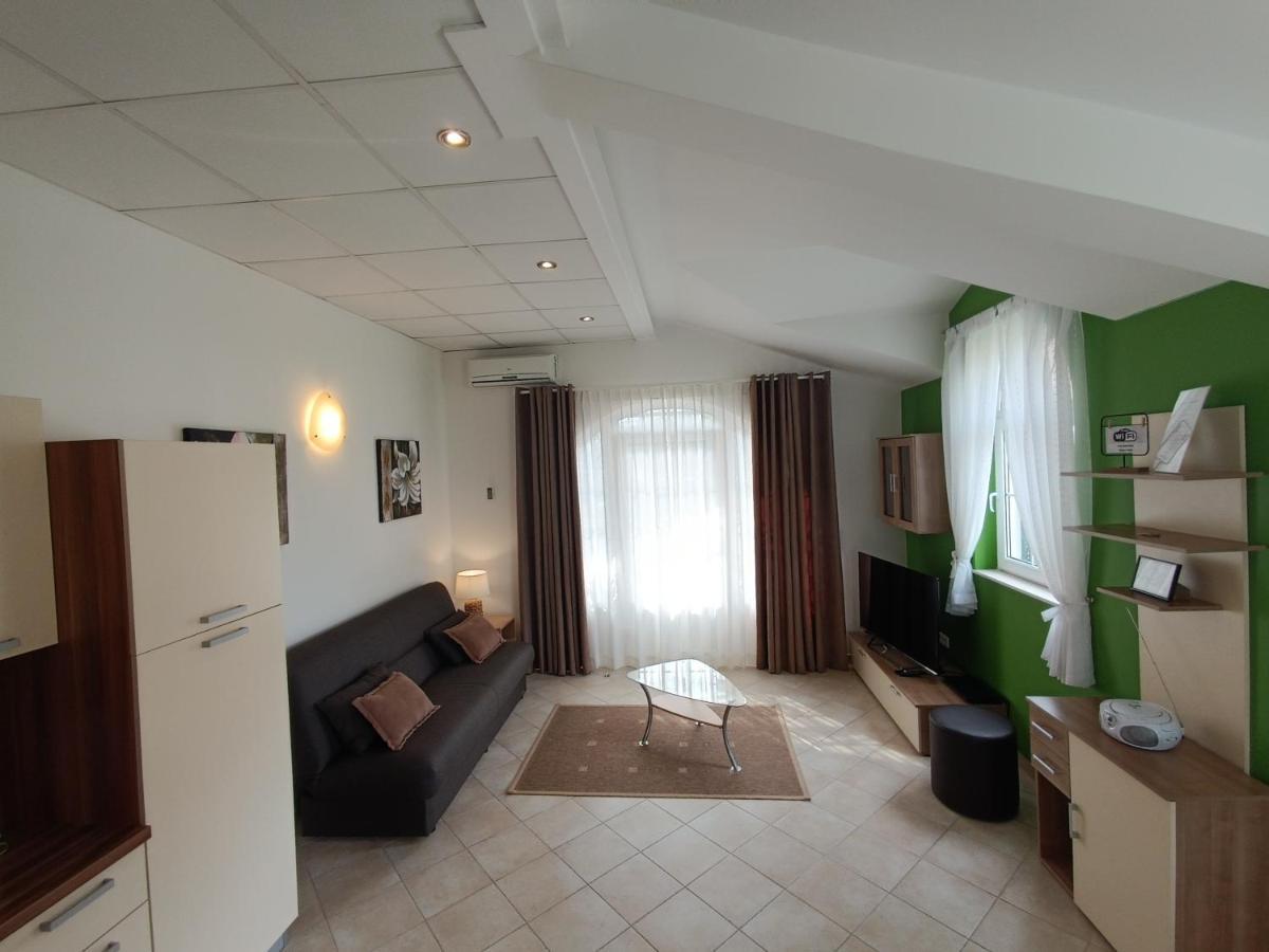 Apartments Lupus Vodice Bagian luar foto